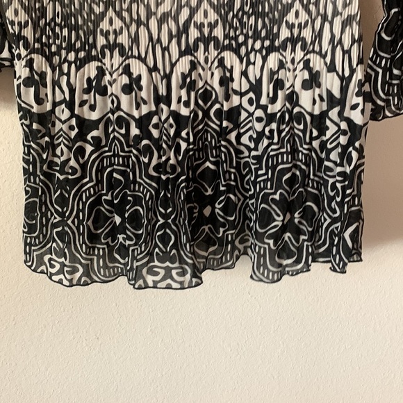 💥💥💥3 for 12💥💥💥Dressy Blouse - Picture 7 of 8